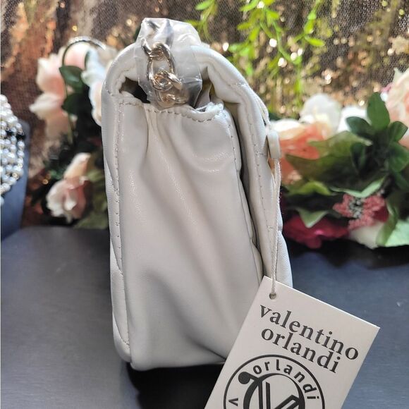 Valentino Orlandi White Quilted Handbag With Gold Chain Strap - Picture 7 of 10